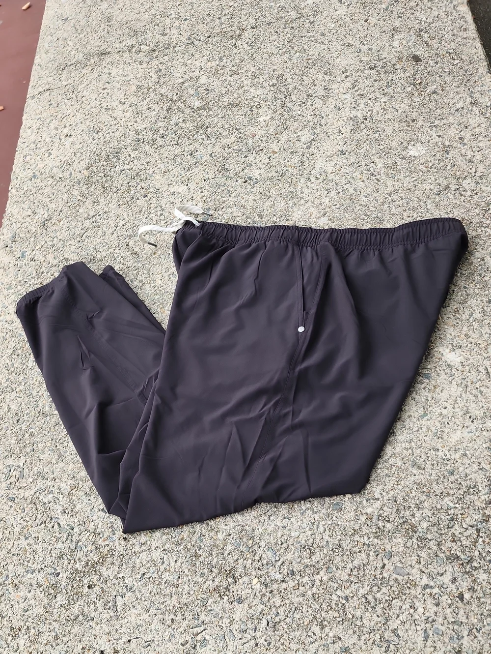 Vuori Men's Charcoal Drawstring Joggers XXL